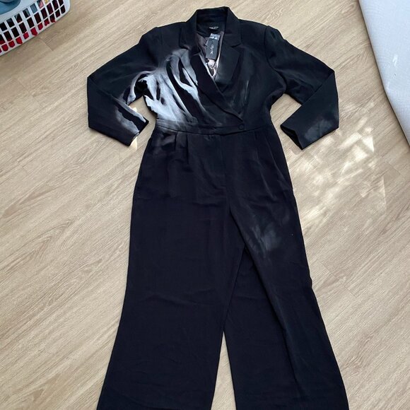City Chic Pants - NWT City Chic Womens Aurelia Jumpsuit Long Sleeve Faux Wrap Black Plus Size M/18